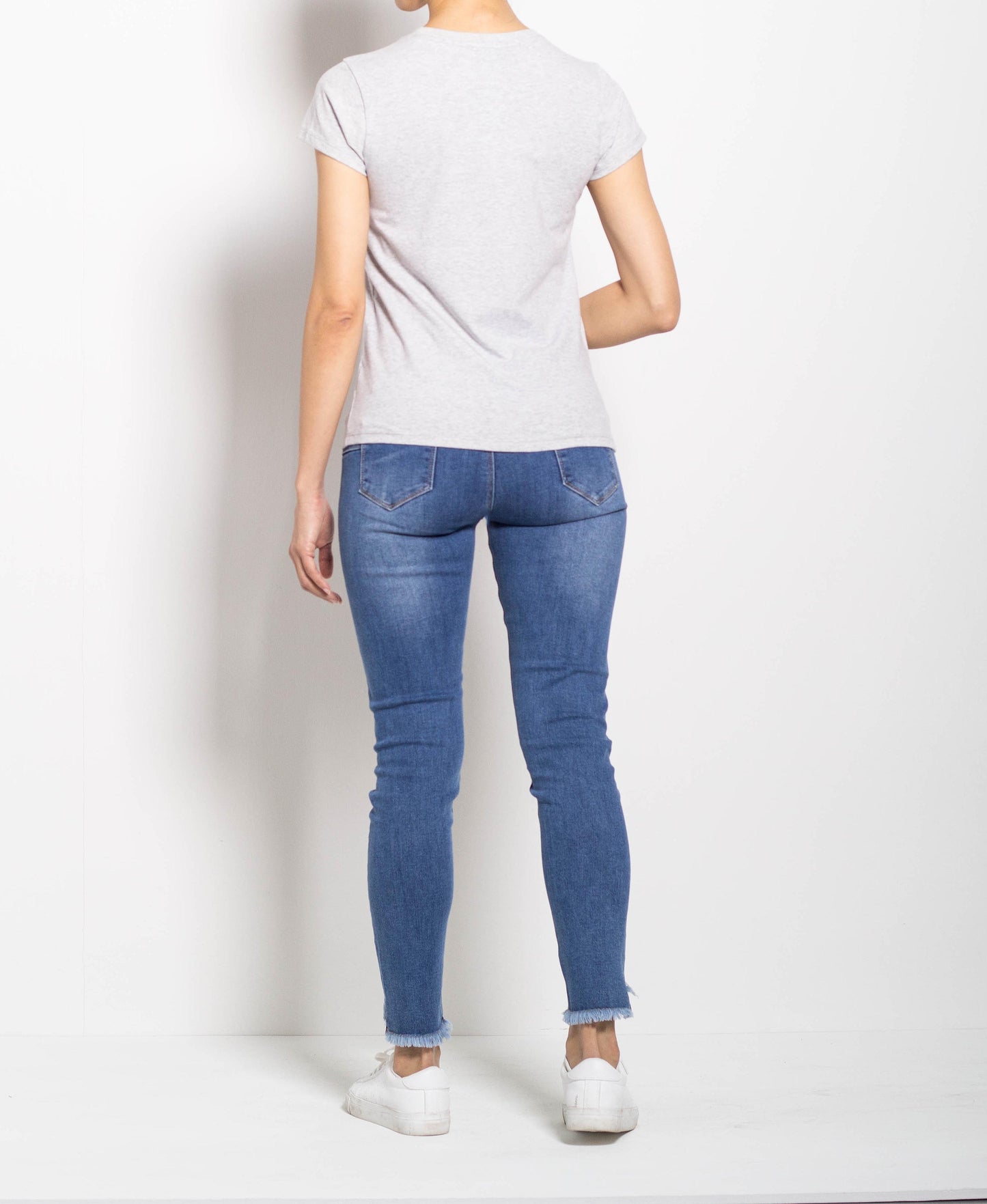 Women Short-Sleeve Basic Tee - Light Grey - F0W710