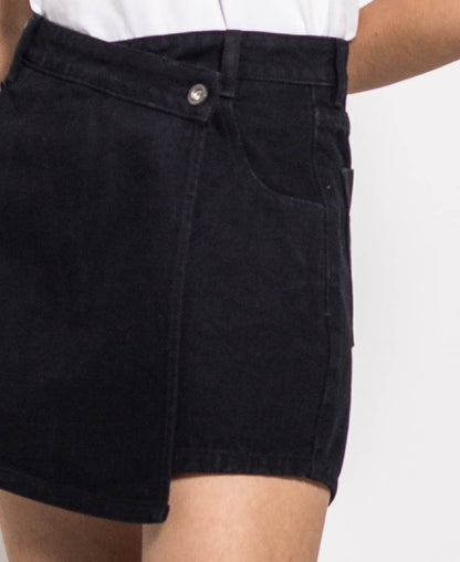 Women Overlap Skort - Black - H0W789