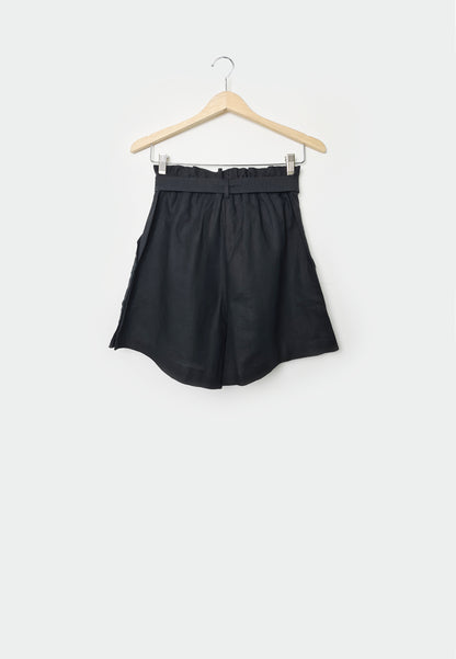 Women Short Pants - Black - M1W126