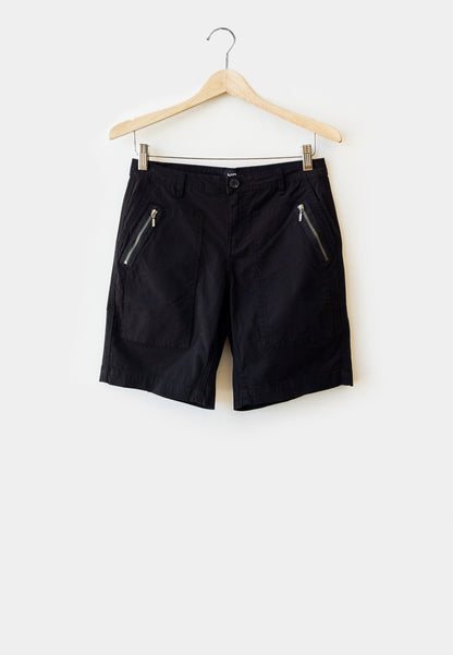 Women Short Pants - Black - F9W216