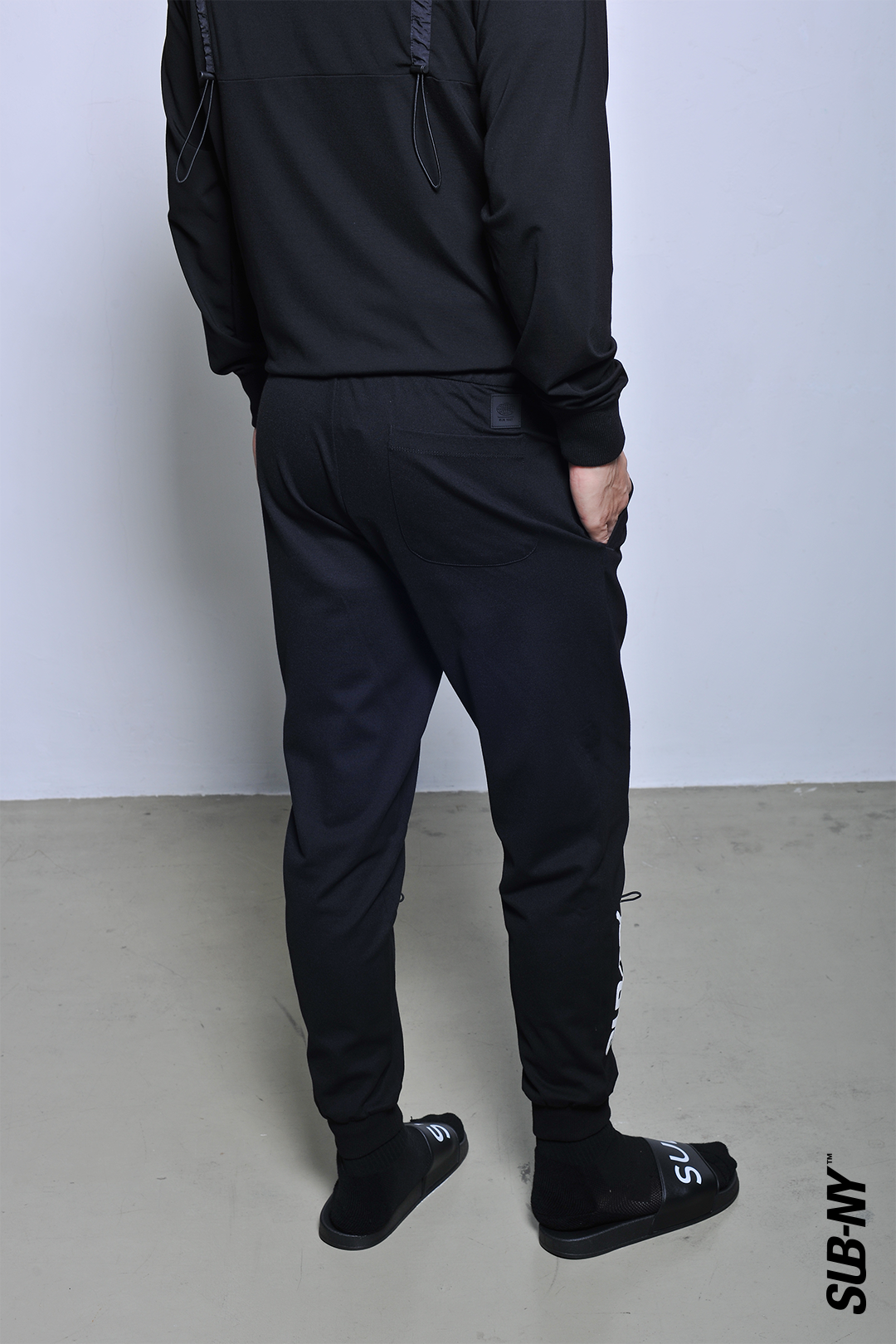 Men Long Jogger - Black - H2M659