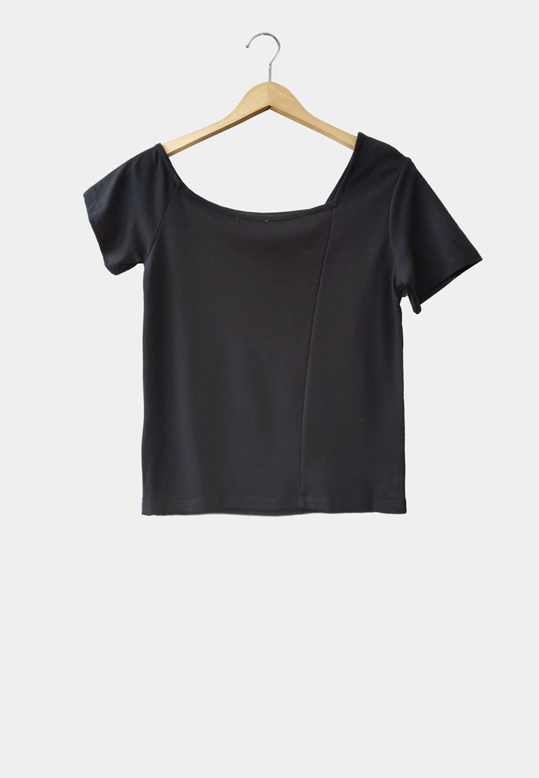 Women Short-Sleeve Blouse - Black - H1W201