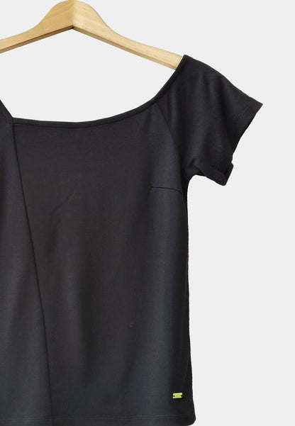 Women Short-Sleeve Blouse - Black - H1W201