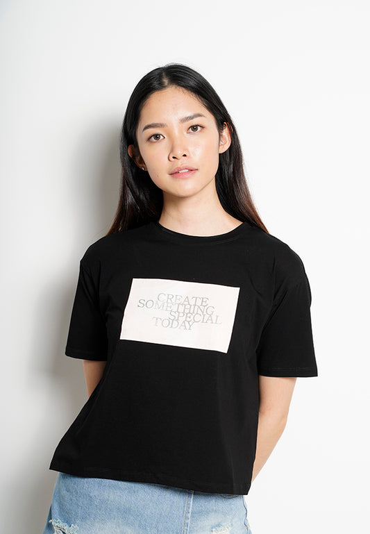 Women Short-Sleeve Fashion Tee - Black -  H0W801