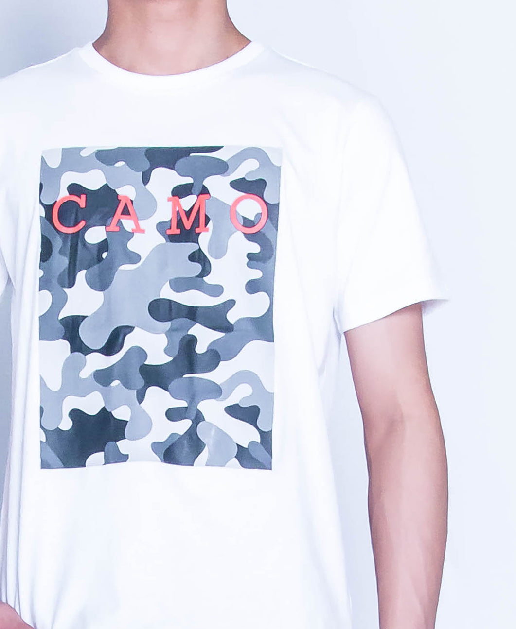 Men Graphic Tee - White - H9M345