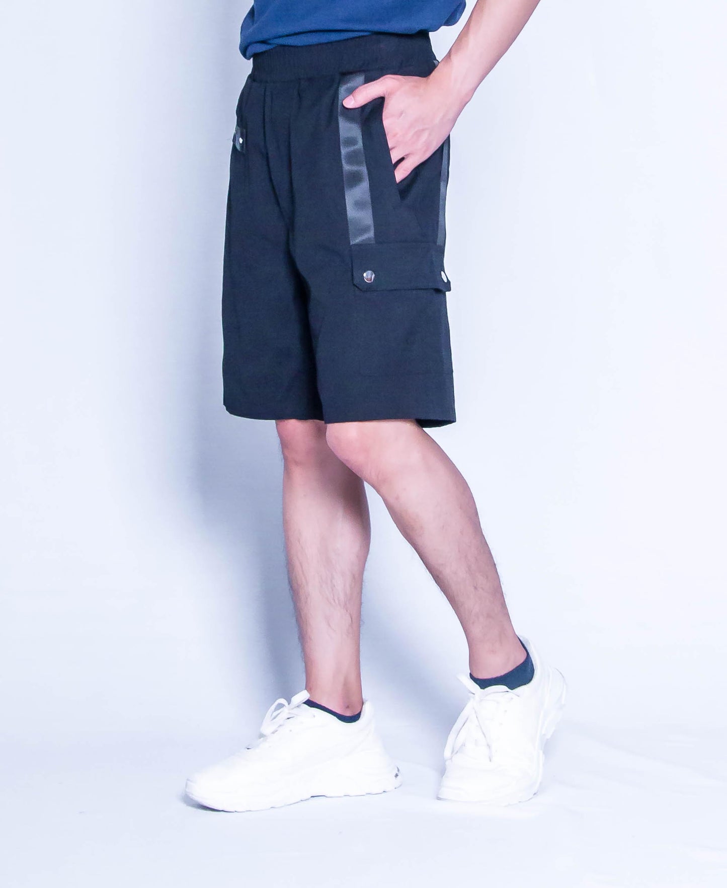 Men Short Pants - Black - H9M383