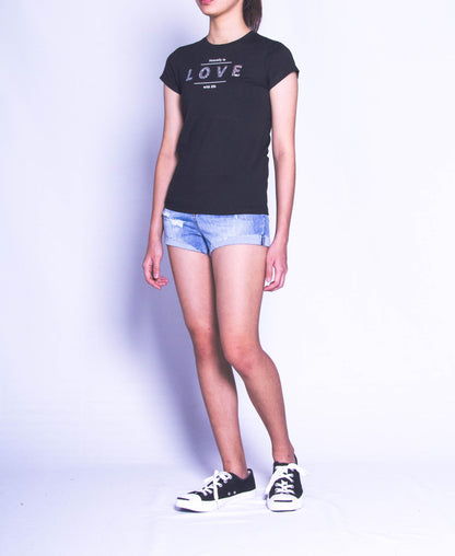 Women Short Sleeve Graphic Tee - Black - H9W375