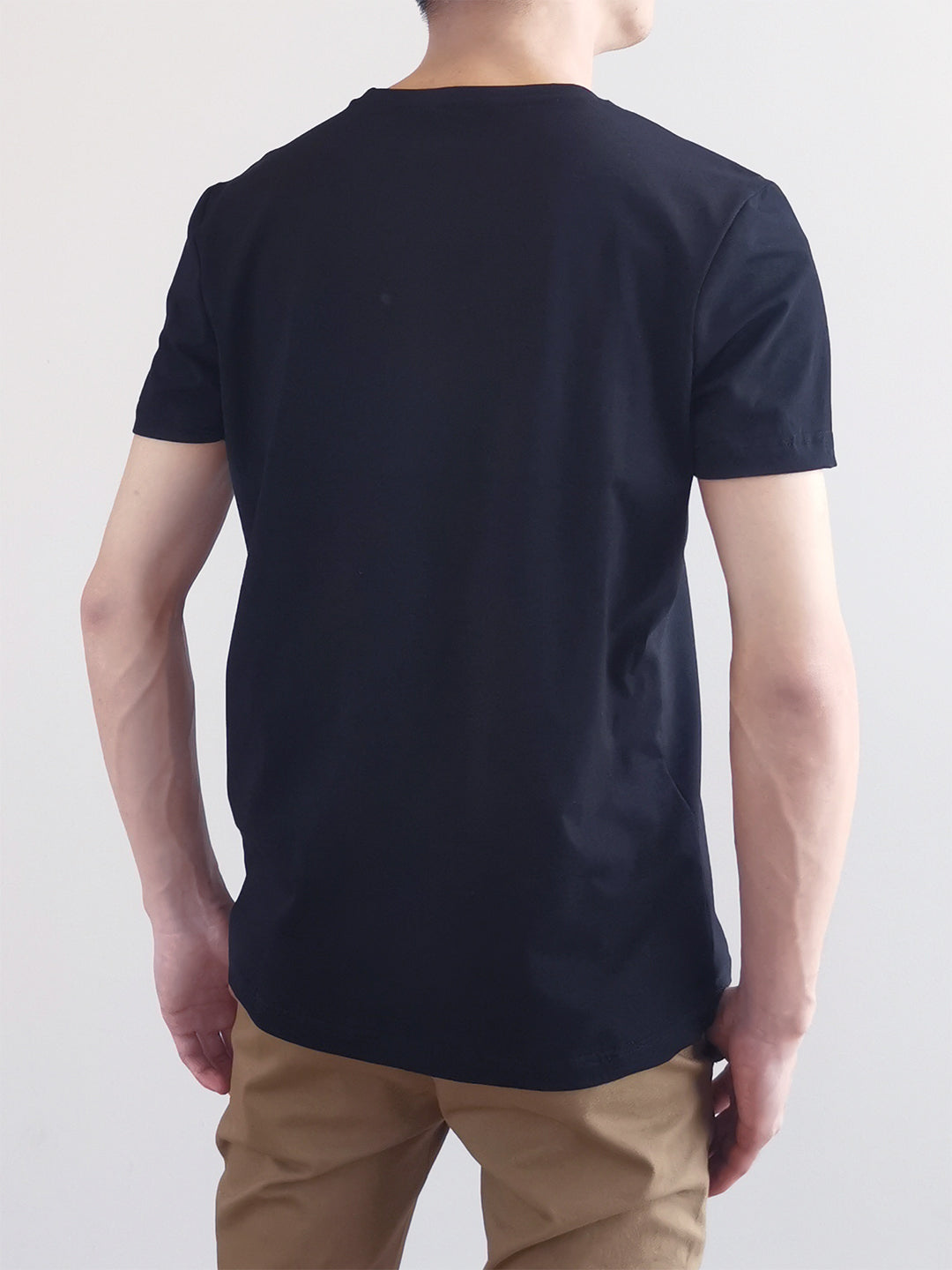 Men Graphic Tee- Black - M0M458