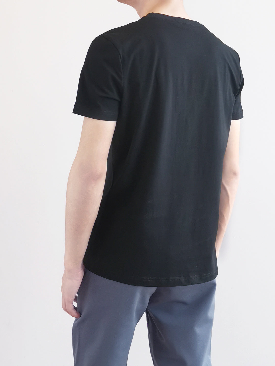 Men Short-Sleeve Graphic Tee - Black - M0M460