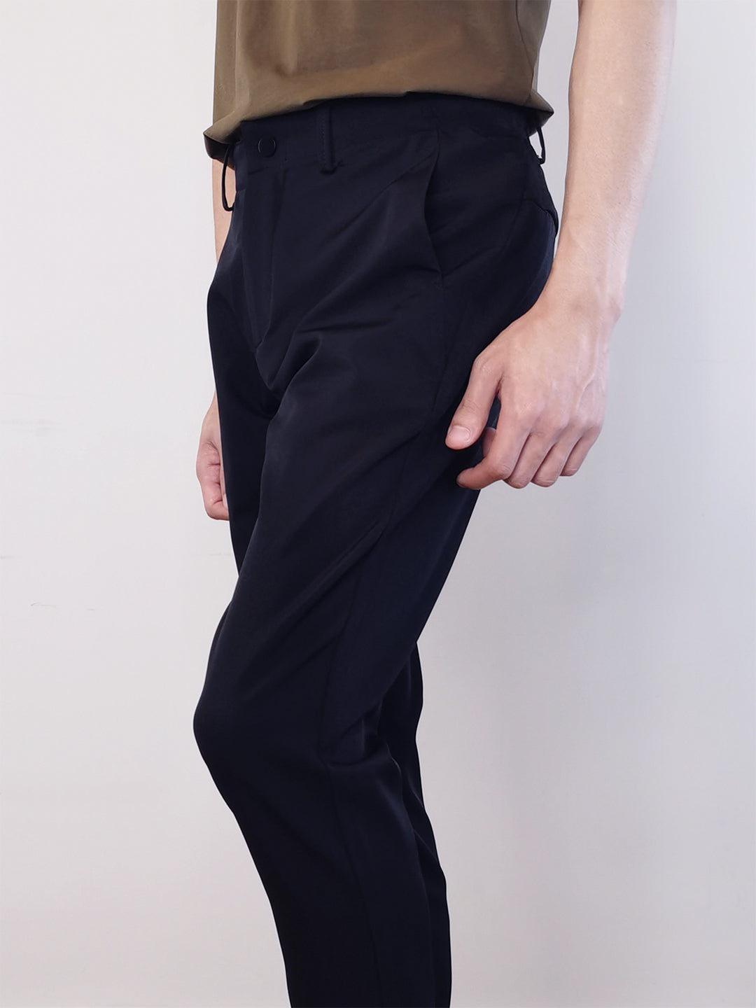 Men Basic Jogger- Black - M0M415