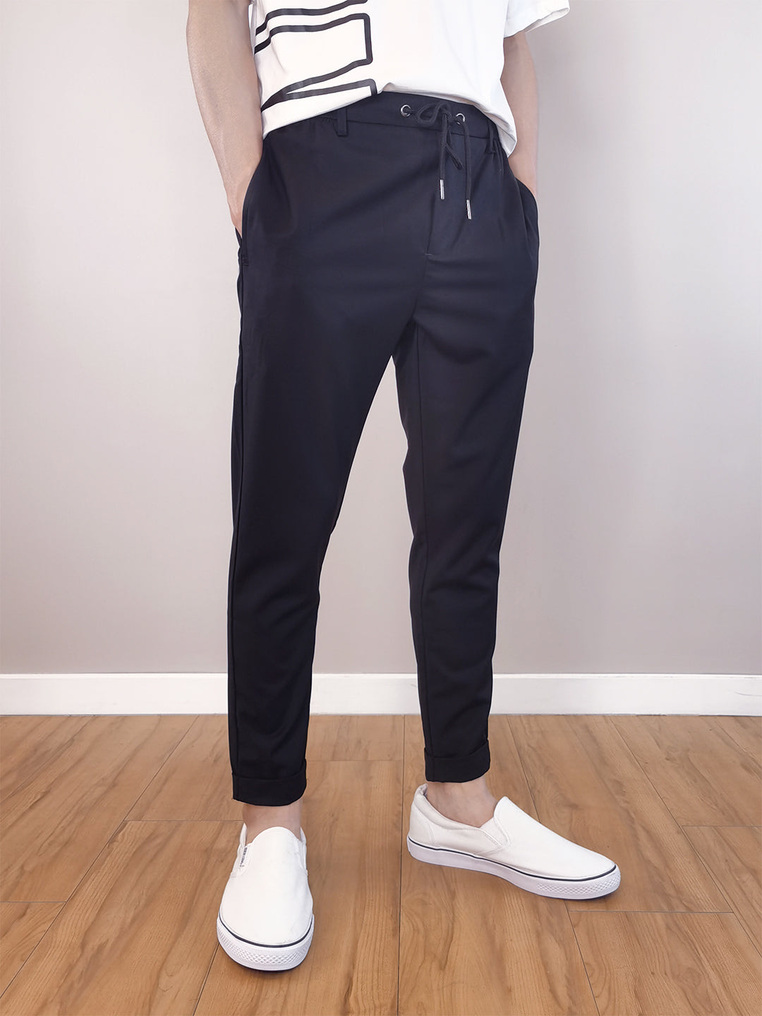 Men Slim Fit Jogger - Black - M0M411