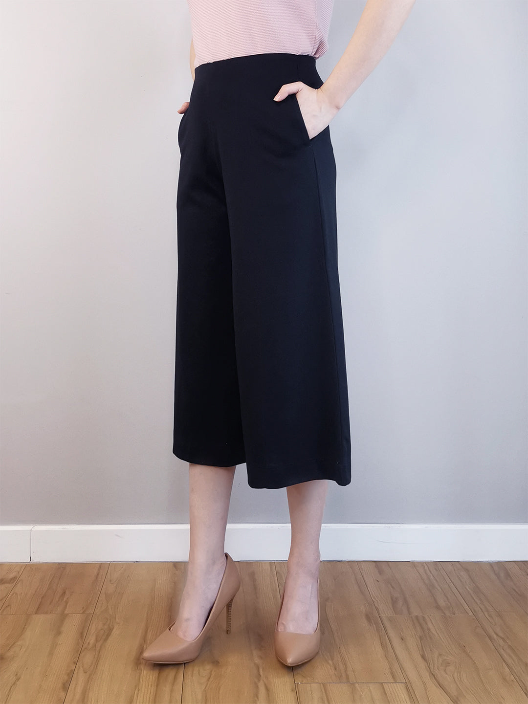 Women Culottes Trousers - Black - M0W468