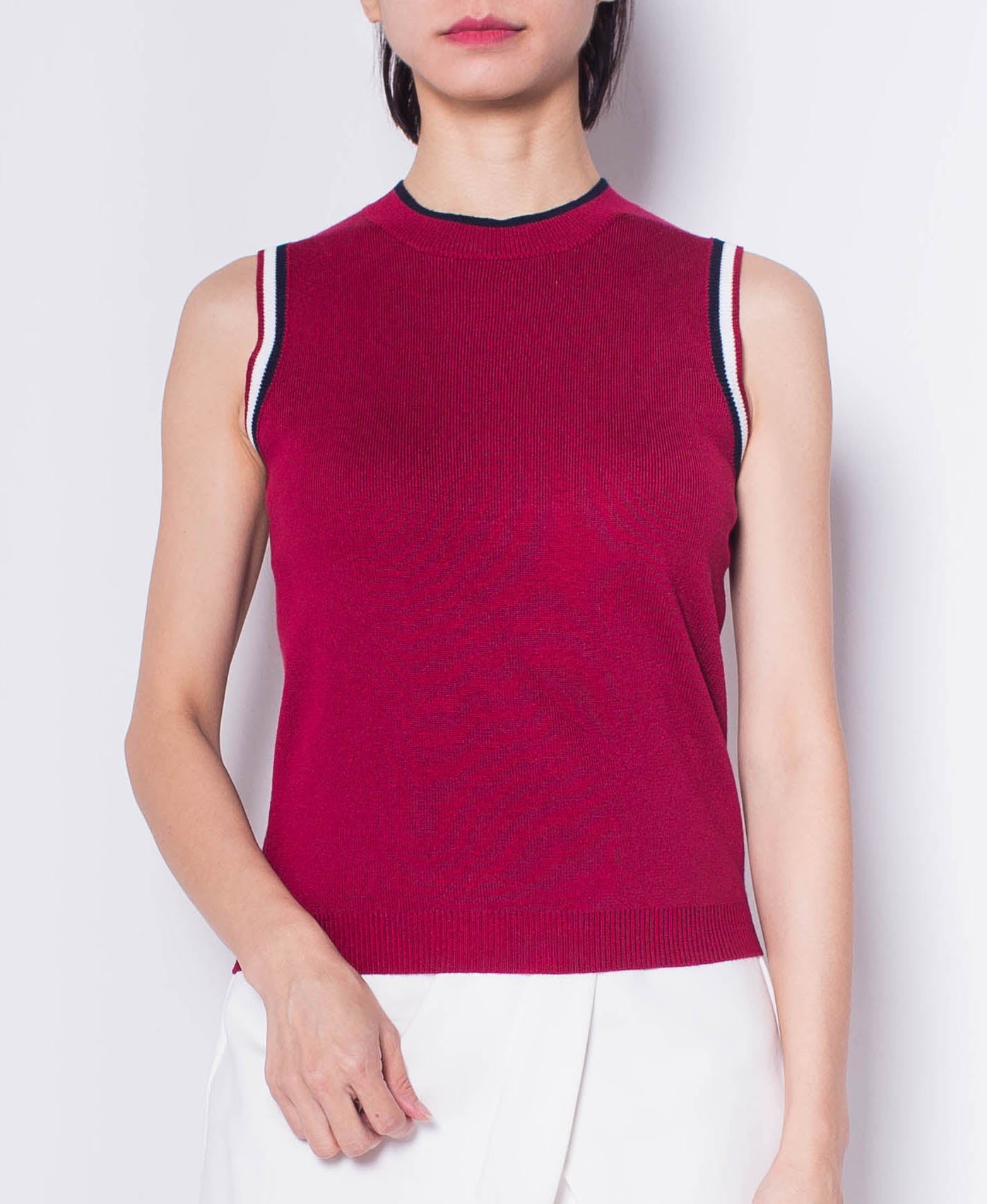 Women Sleeveless Knit Top - Red - H0W931