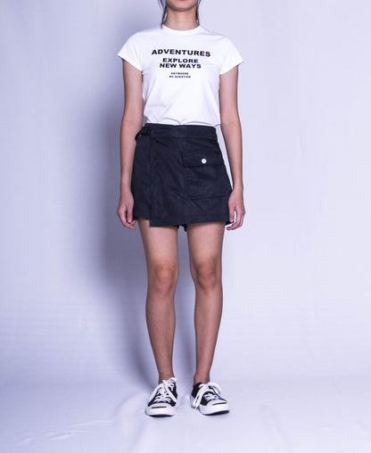 Women Short Pants - Black - F9W065