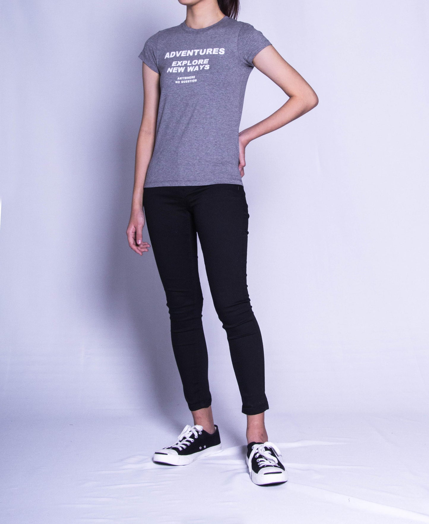 Women Short Sleeve Graphic Tee - Grey - F9W213